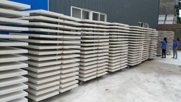 小型手動(dòng)鐵皮卷板機(jī)